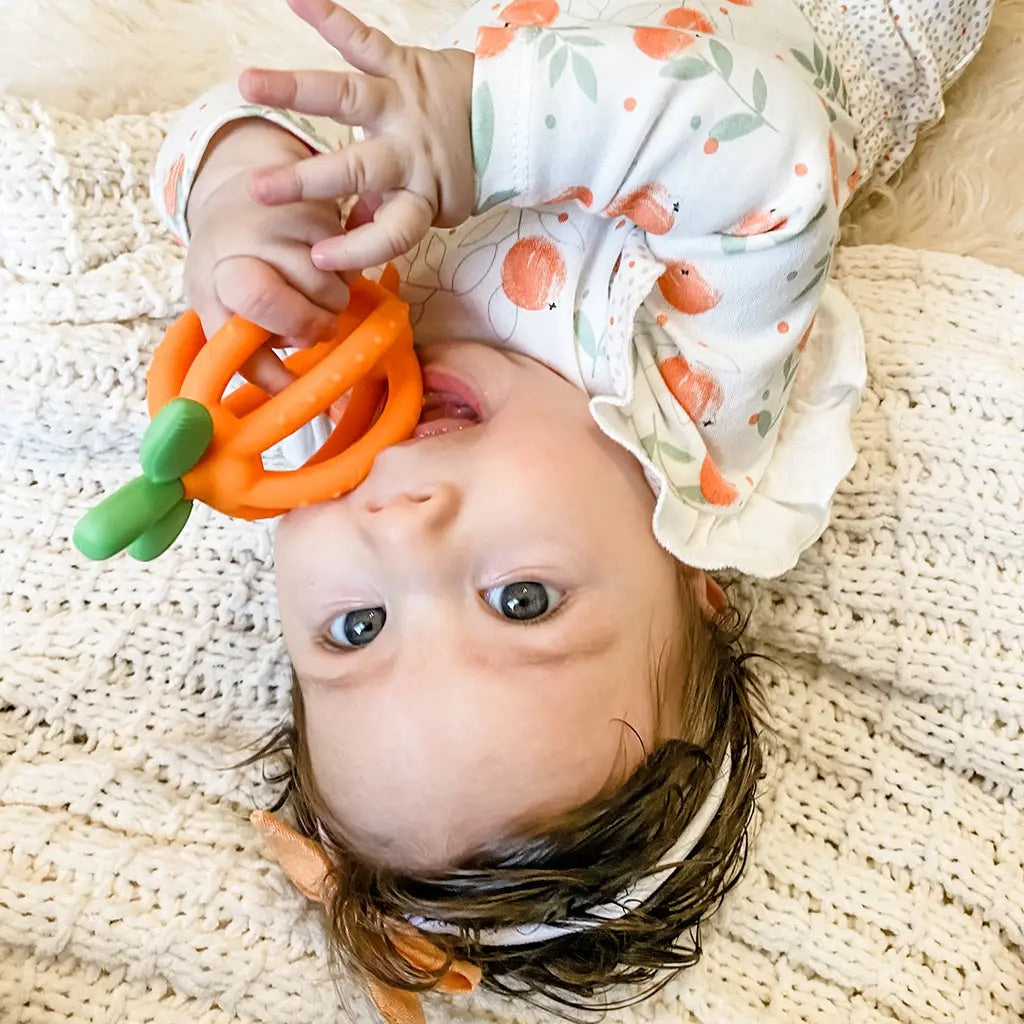 Bitzy Biter Teething Ball