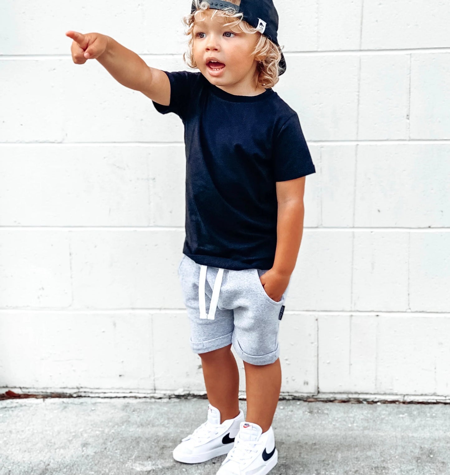 Basic Tee-Black