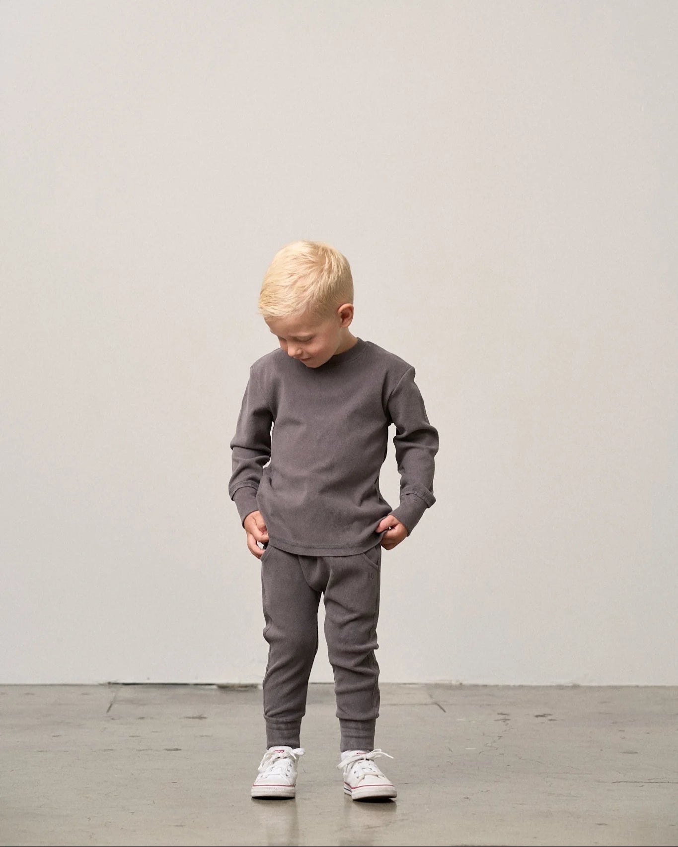 LS Ribbed Tee-Graphite