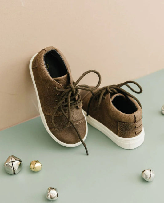 Wyatt Lace Up Sneaker-Brown