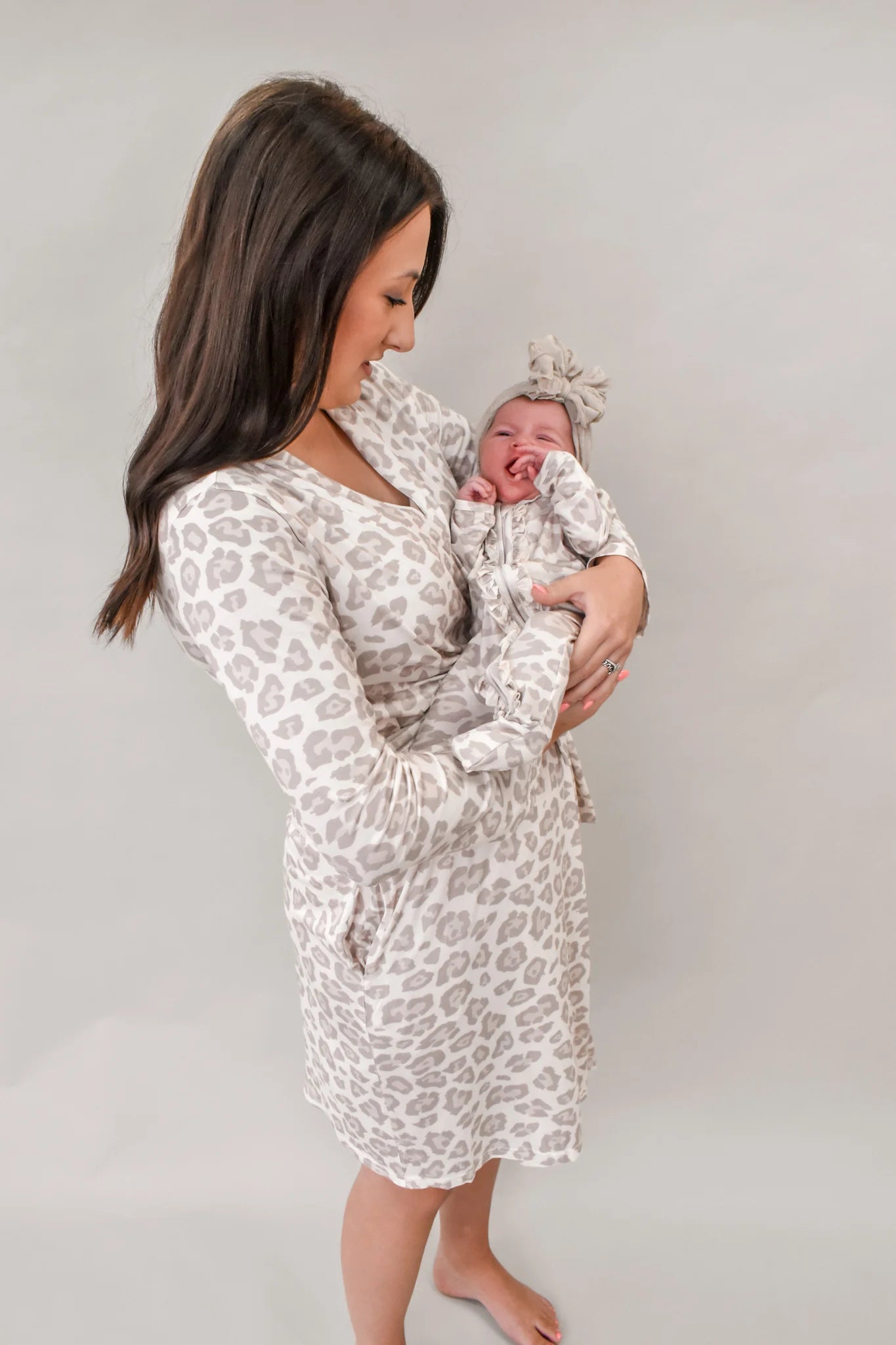 Natural Leopard Mom Robe